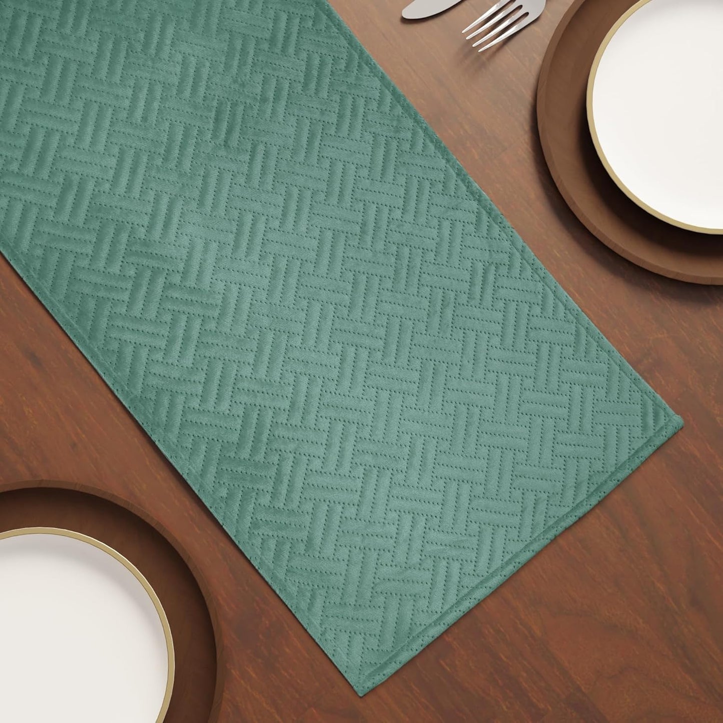 Table Runner – Quilted Velvet Aqua – 32x150 cm | Wholesale Home Decor