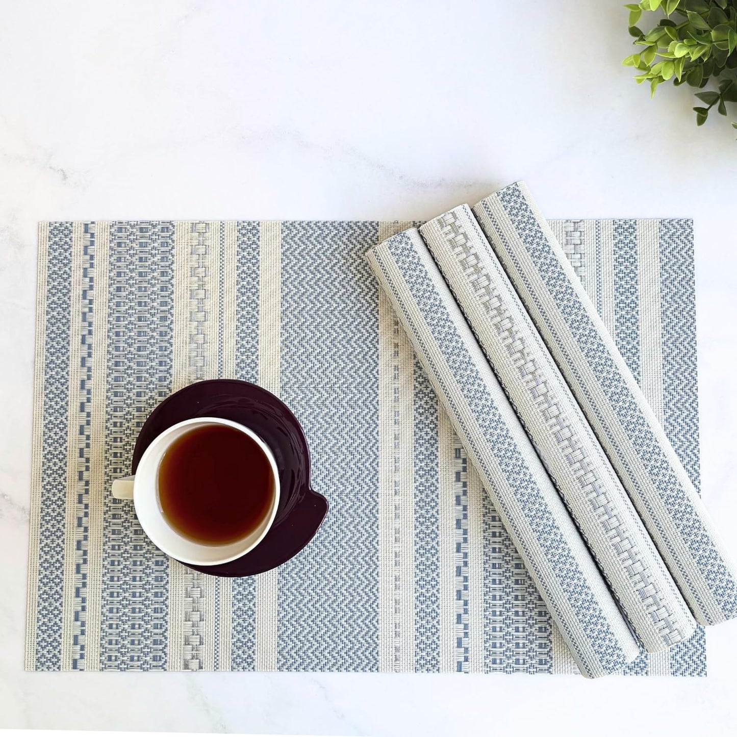 Dining Table Placemats – Woven PVC Vinyl – Set of 4 – Anti-Skid