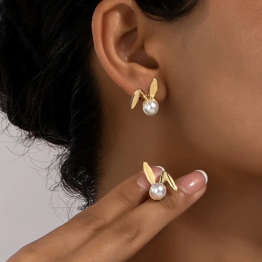 Pearl Stud Earrings - Rabbit Design Retro Modern Jewelry