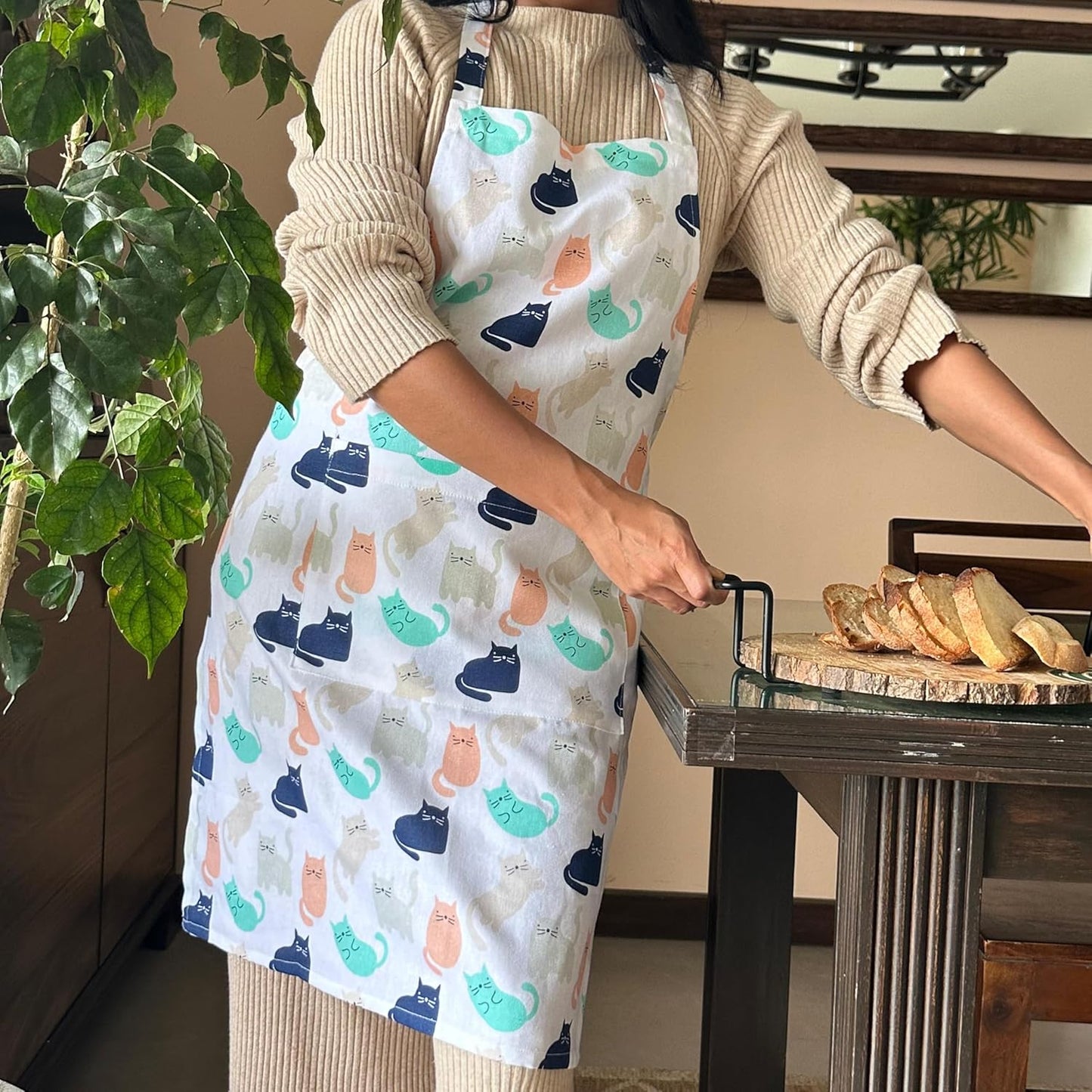 Cat Print Kitchen Linen Set – 100% Cotton, Machine Washable – Apron, Oven Mitts, Pot Holders, 3-Piece
