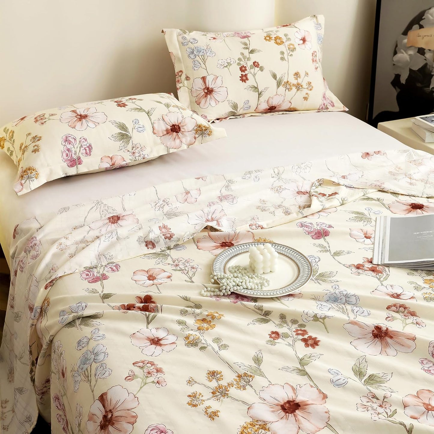 King Size Bedsheet - Cloud Cotton 300 TC - Floral Design, 2 Pillow Covers