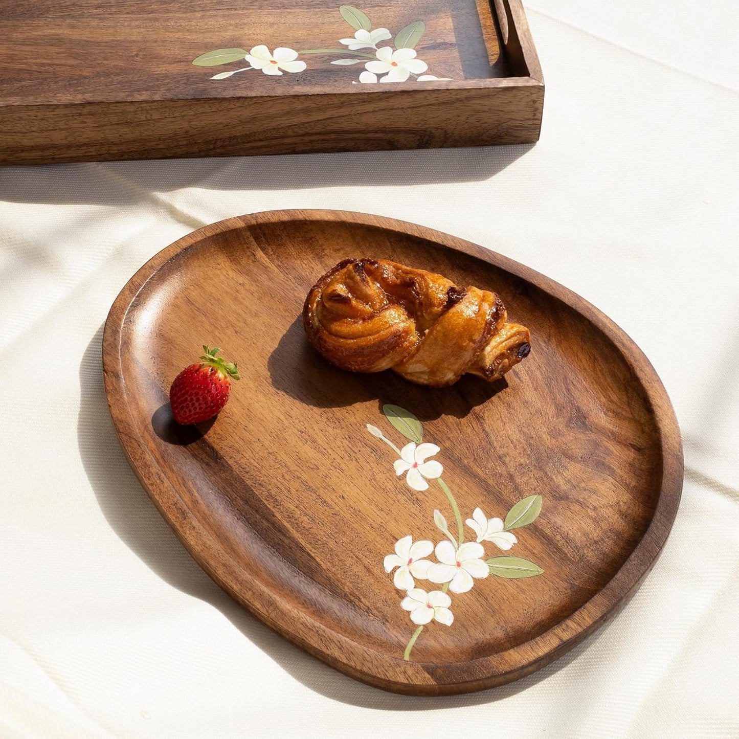 Hand-painted Oval Platter – Mango Wood Serving Tray – Artisan Crafted – 13x10x0.6 in