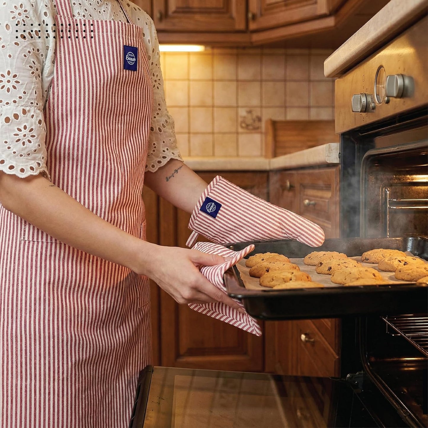 Kitchen Apron, Oven Glove & Potholder Set – Culinary Textiles – 100% Cotton, Heat Resistant – 3 Pcs
