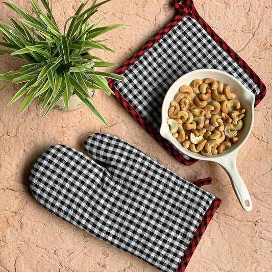 Oven Mitten with Pot Holder – Kitchen Safety Set – Breathable Leather Lining – White & Black