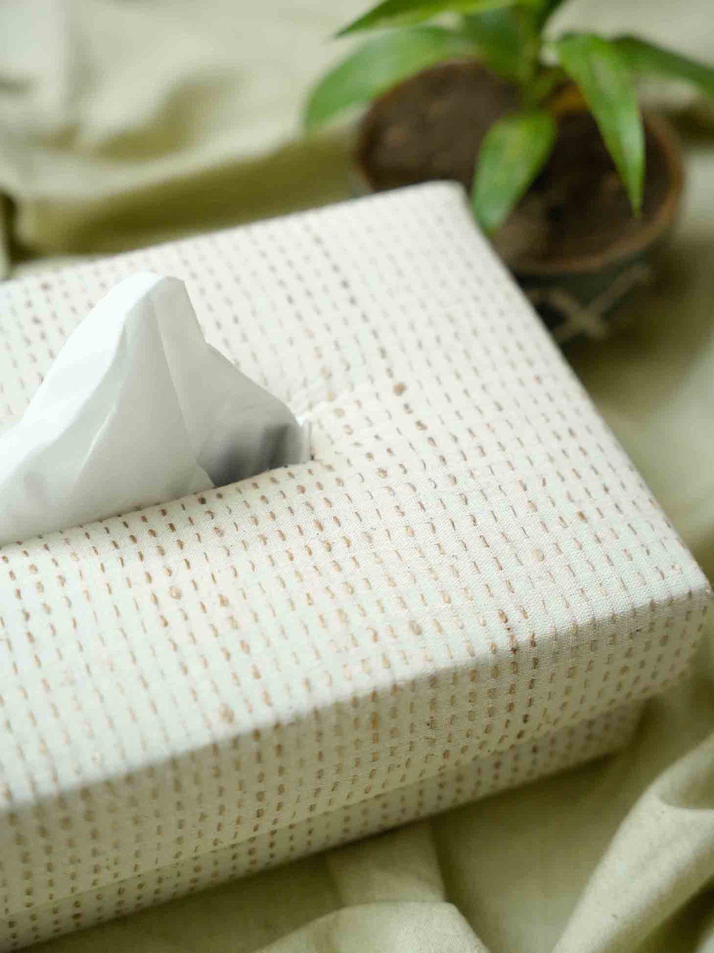 Handwoven Cotton Tissue Box - Running Hand Embroidery