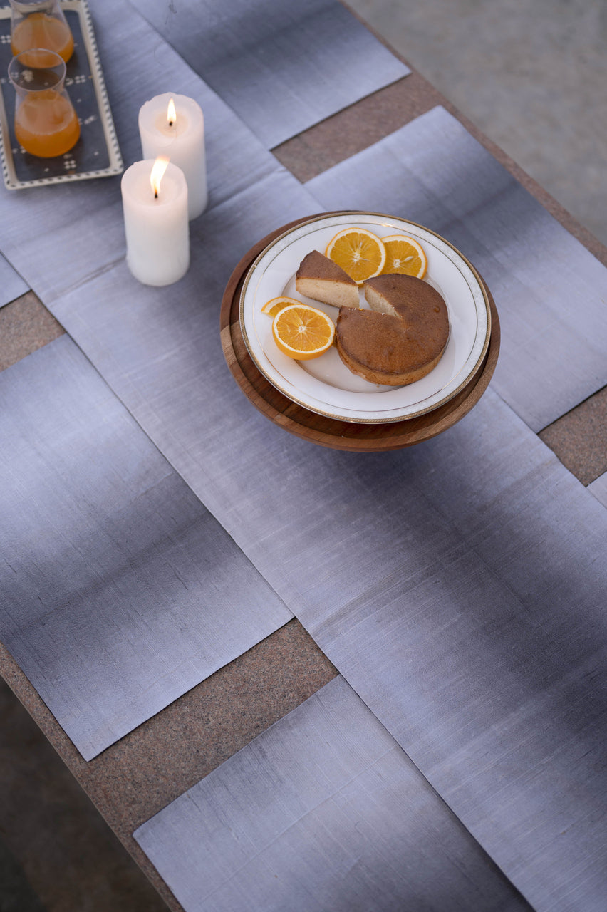 Handwoven Dupion Silk Table Runner Tie-Dye - Set of 8 Table Mats