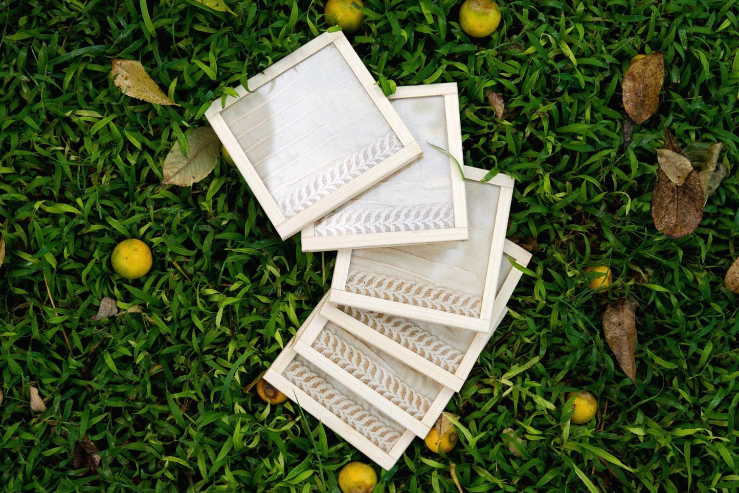 Alabaster Handwoven Coasters - Set of 2 pcs with Coaster Holder