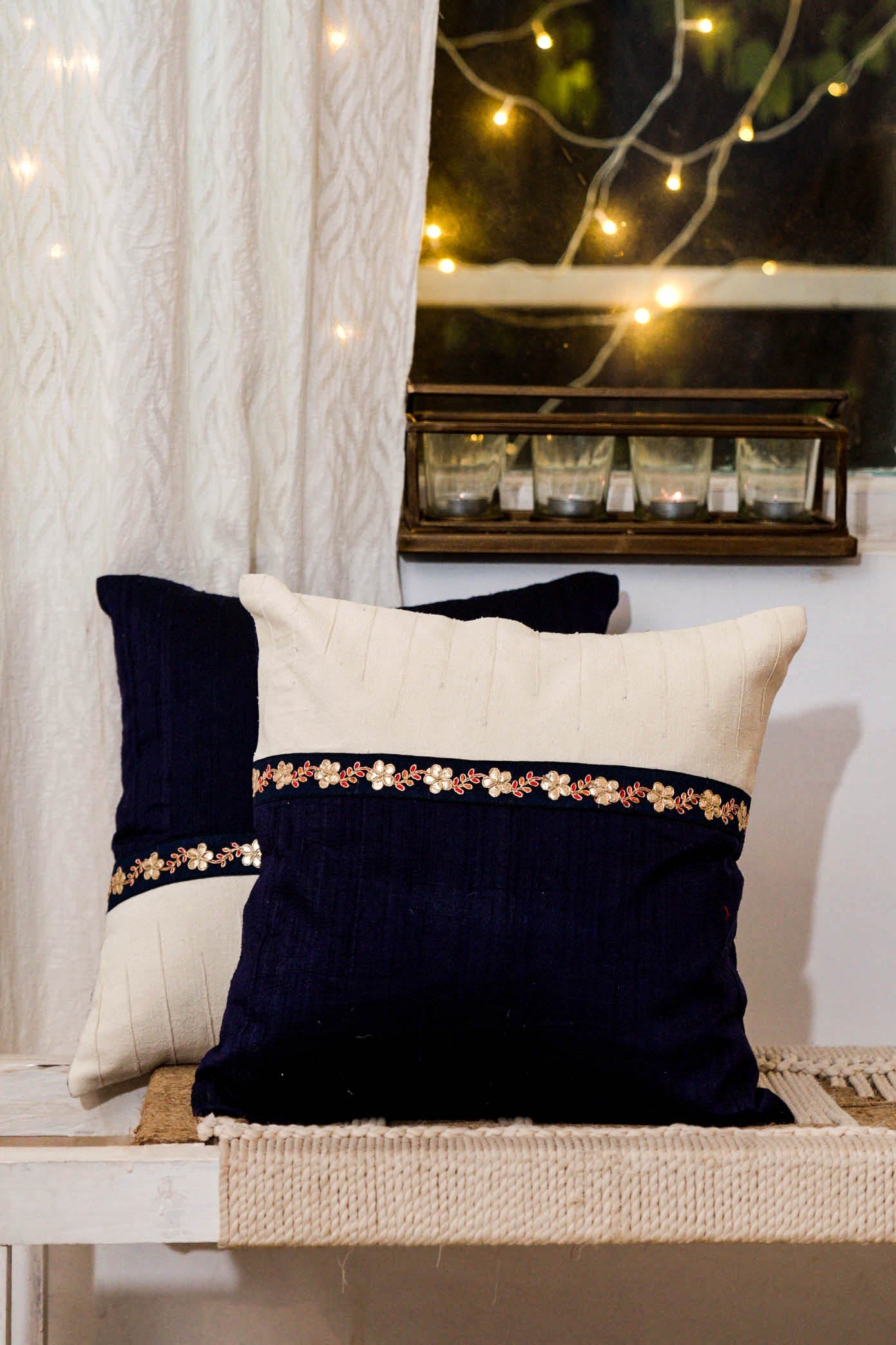Tryst Handwoven Cushion - 1 pc