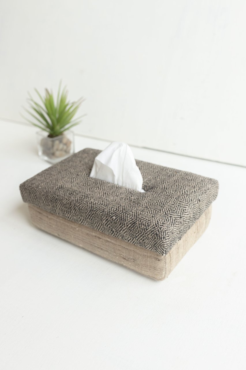 Ghicha Silk Handwoven Tissue Box - Jacquard Pattern