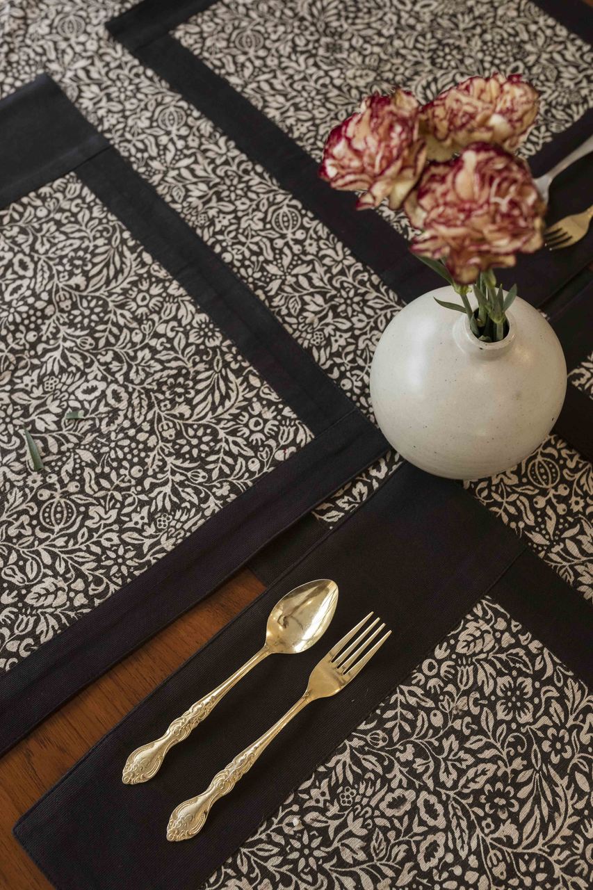Ghicha Cotton Table Runner Hand Screen Printed - With 8 Matching Mats