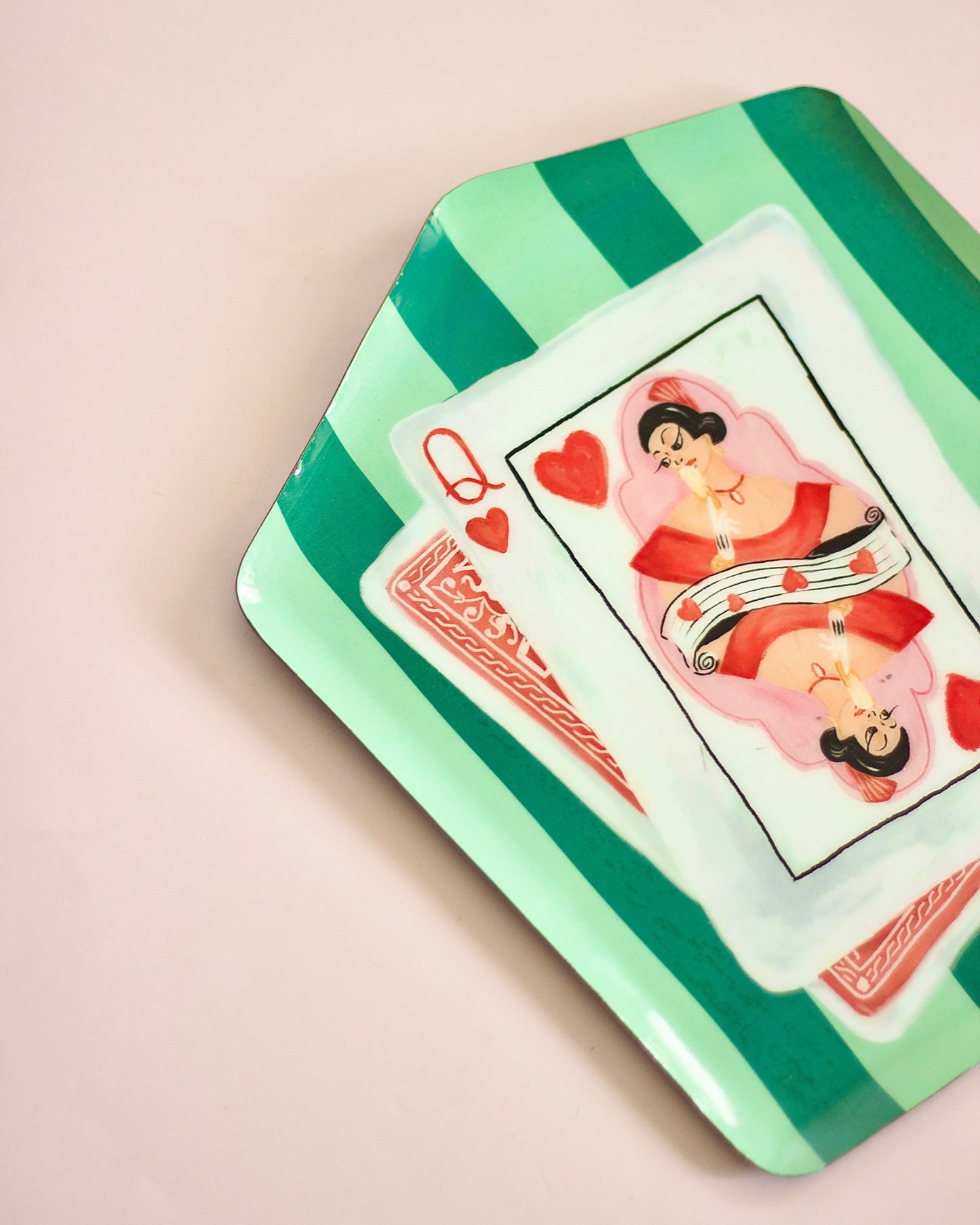 Wall Plate | Queen of Hearts Print | 25.5 x 21.25cm