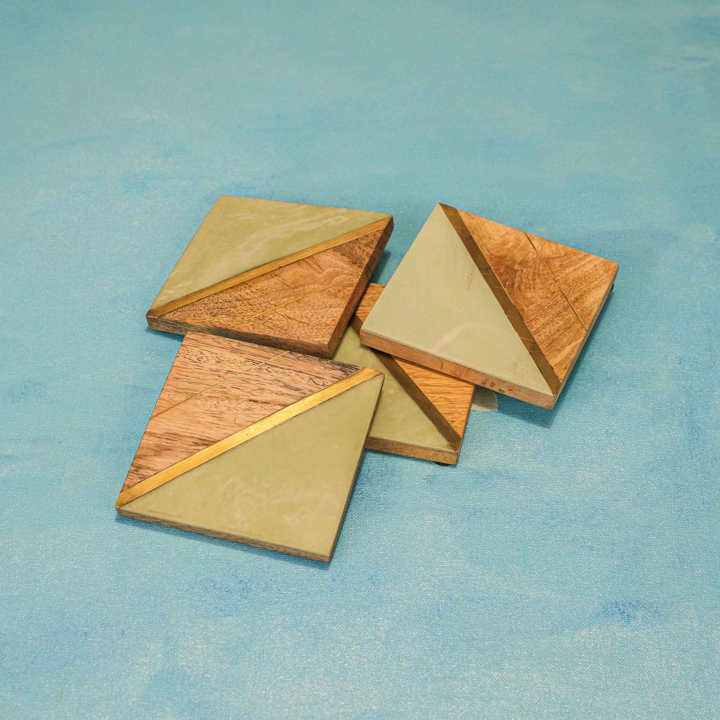 Earth’s Edge Coaster Set – Mango Wood & Resin Drink Coasters – Gold Accent Design