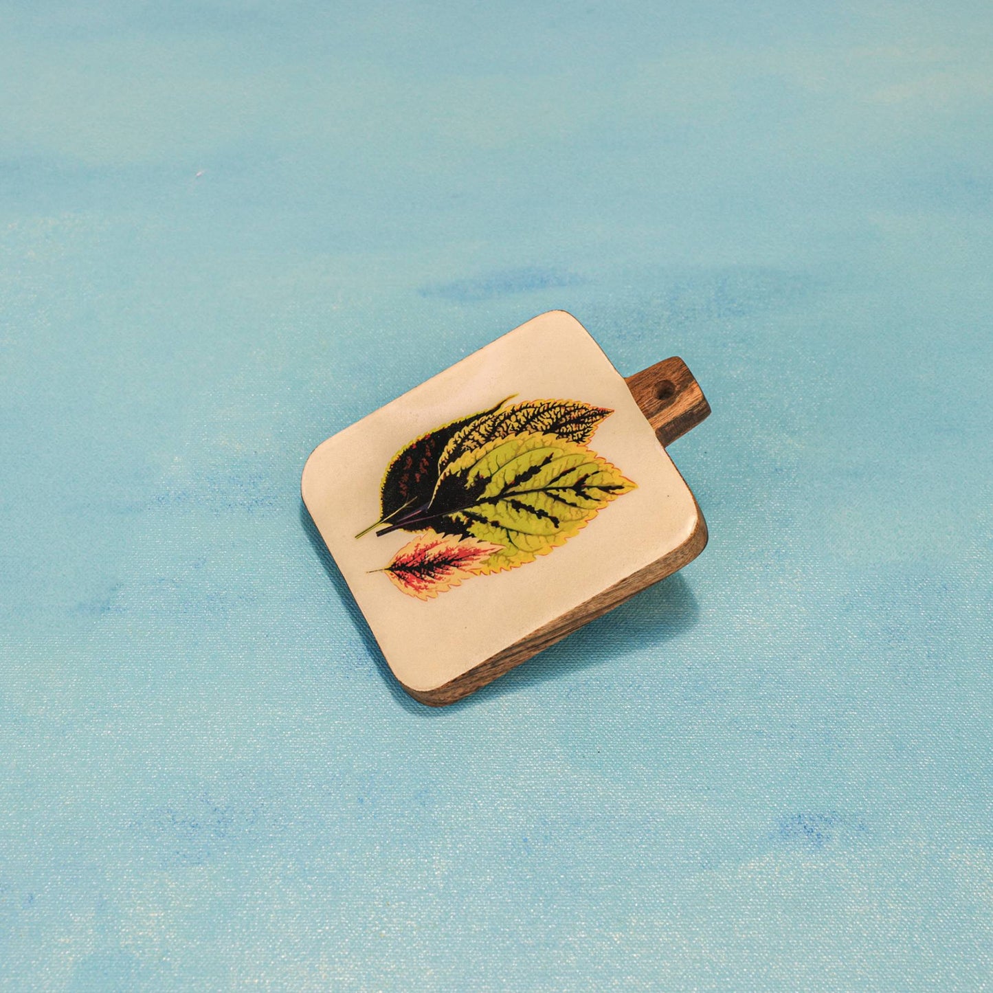 Timber Leaf Coaster Set – Drink Coasters – Acacia Wood & Enamel – Intricate Design (Set of 4)