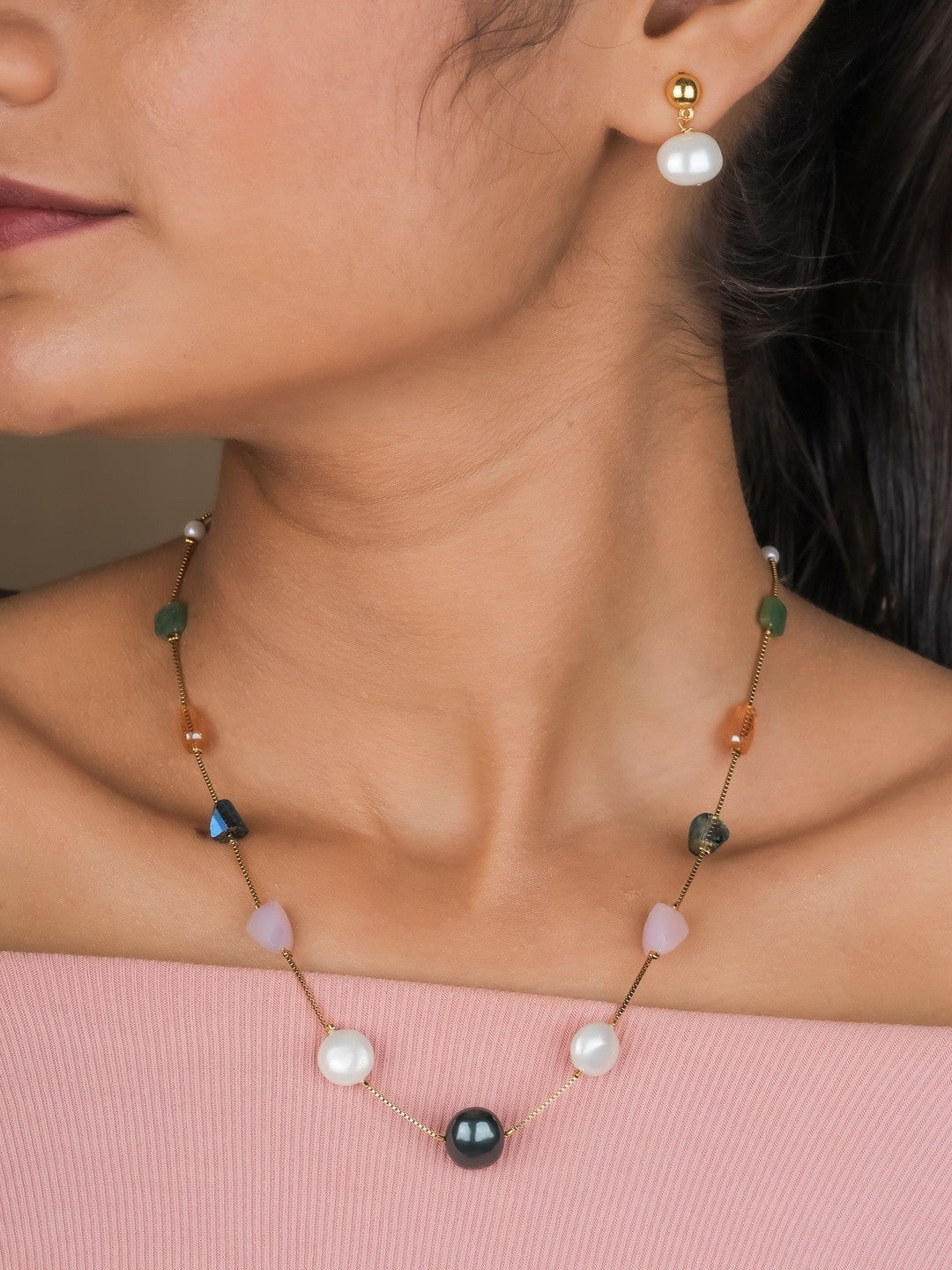 Brass Gold-Plated Necklace – Retail Jewellery – Crystal Embellished