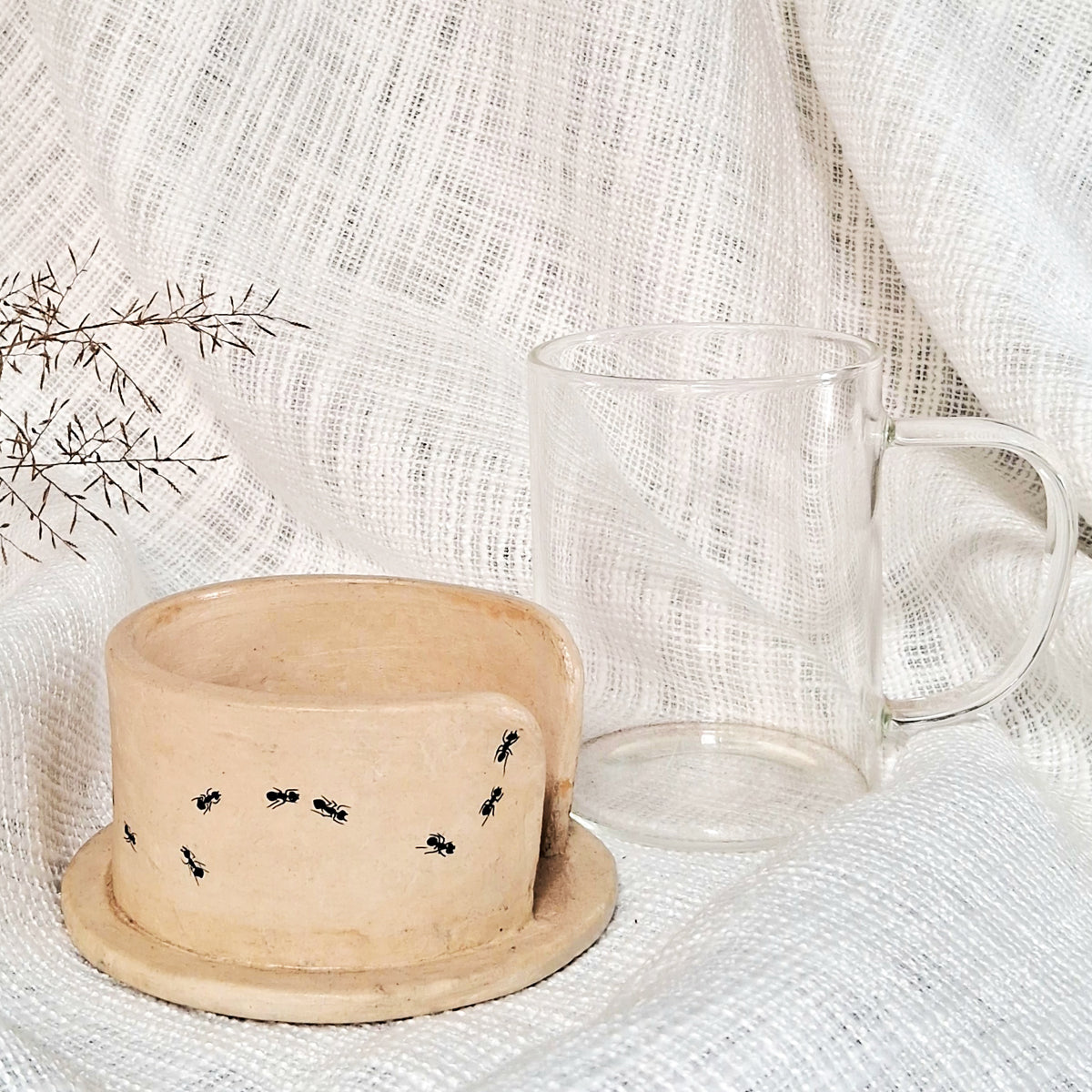 Papier-mache Mug holder set - Ants