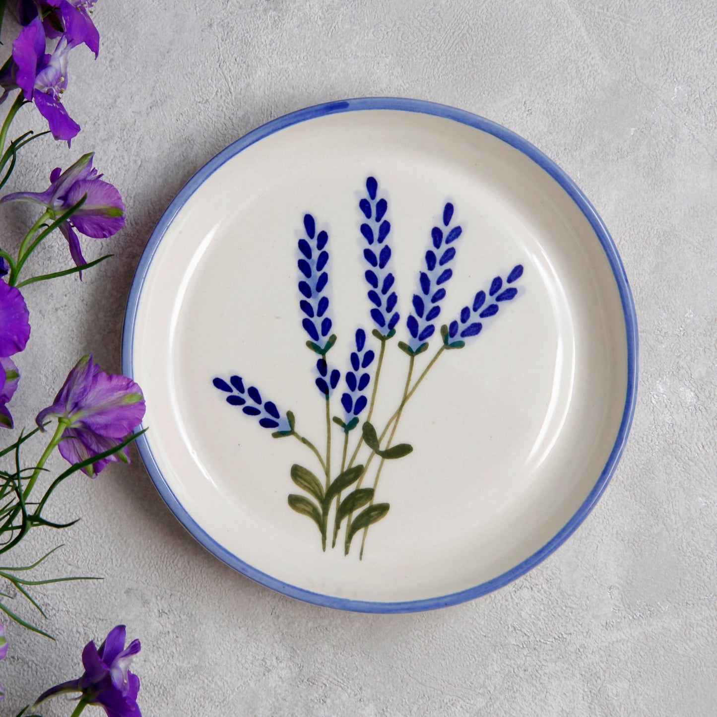 Lavender Plate – Ceramic Dessert Plate – Microwave & Dishwasher Safe – 5 Inch