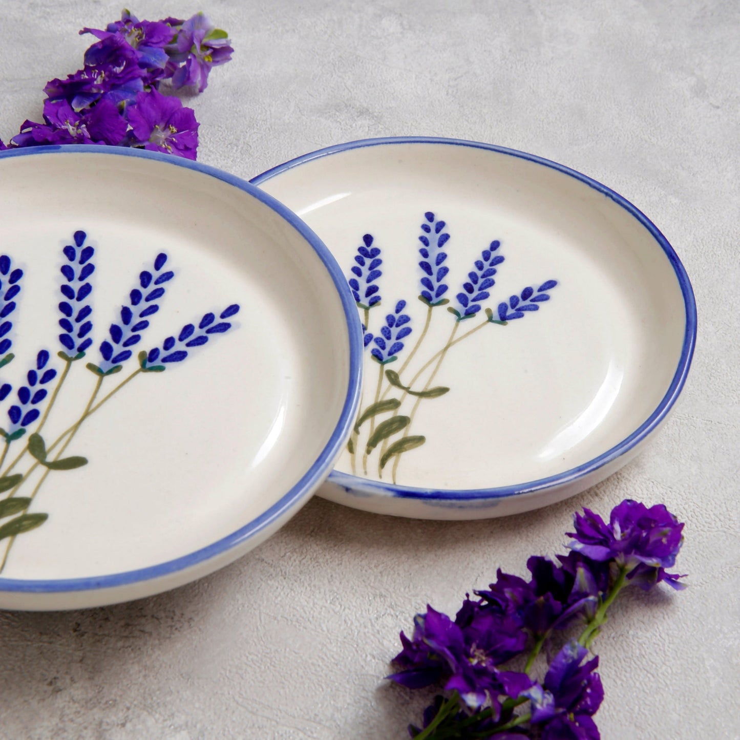 Lavender Plate – Ceramic Dessert Plate – Microwave & Dishwasher Safe – 5 Inch