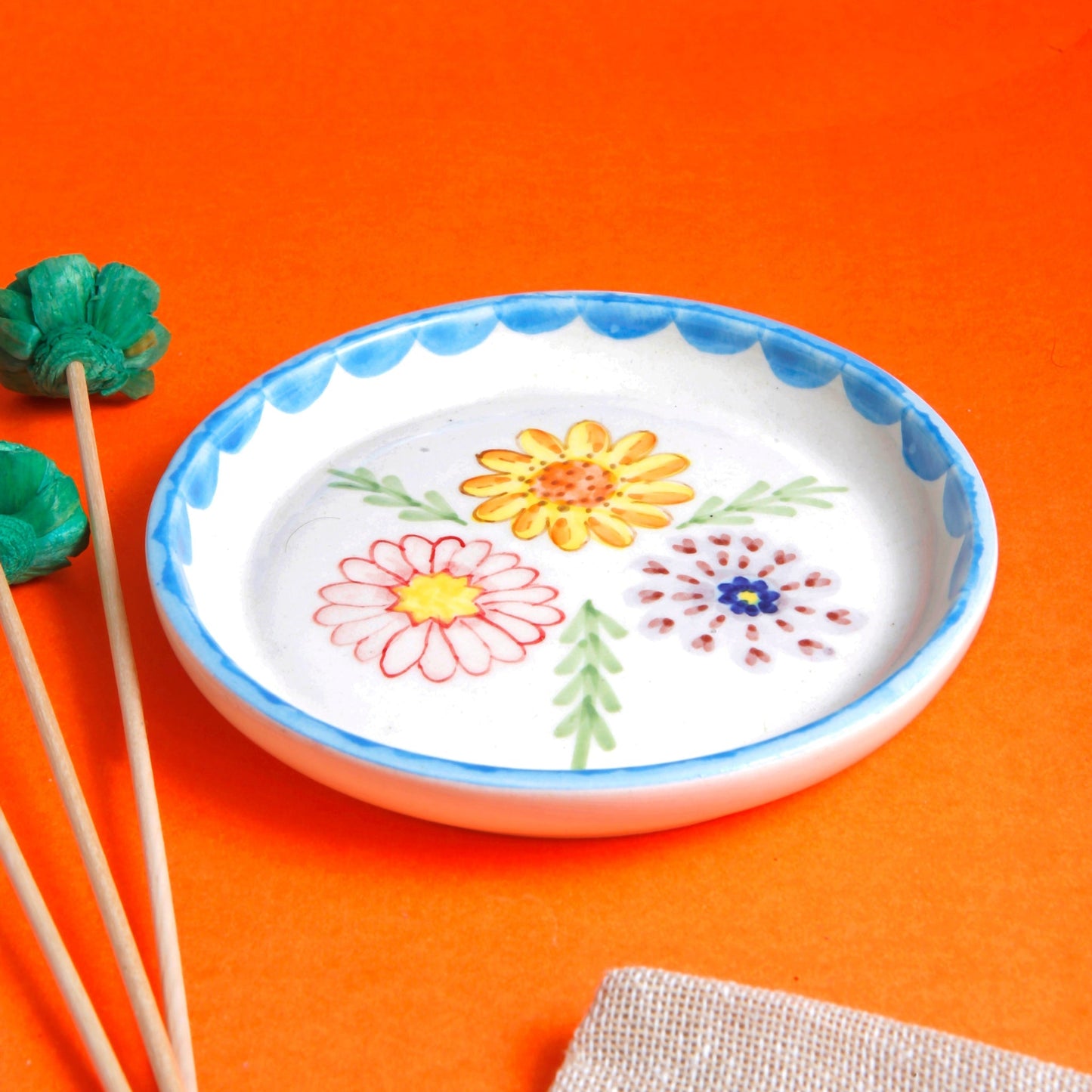Floral Dessert Plate – Glazed Ceramic – 5 Inch – Microwave & Dishwasher Safe