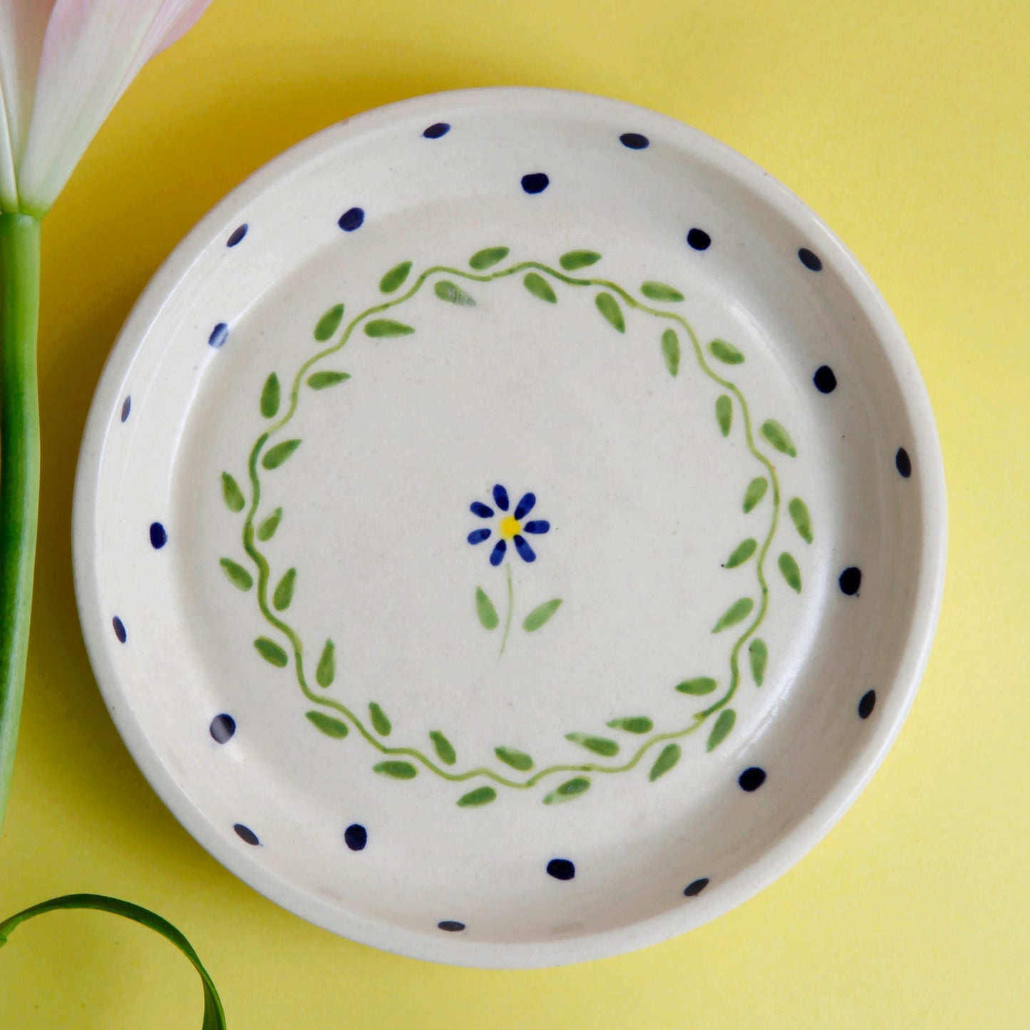 Spring Design Plate – Ceramic Dessert Plate – Microwave & Dishwasher Safe – 5 Inch