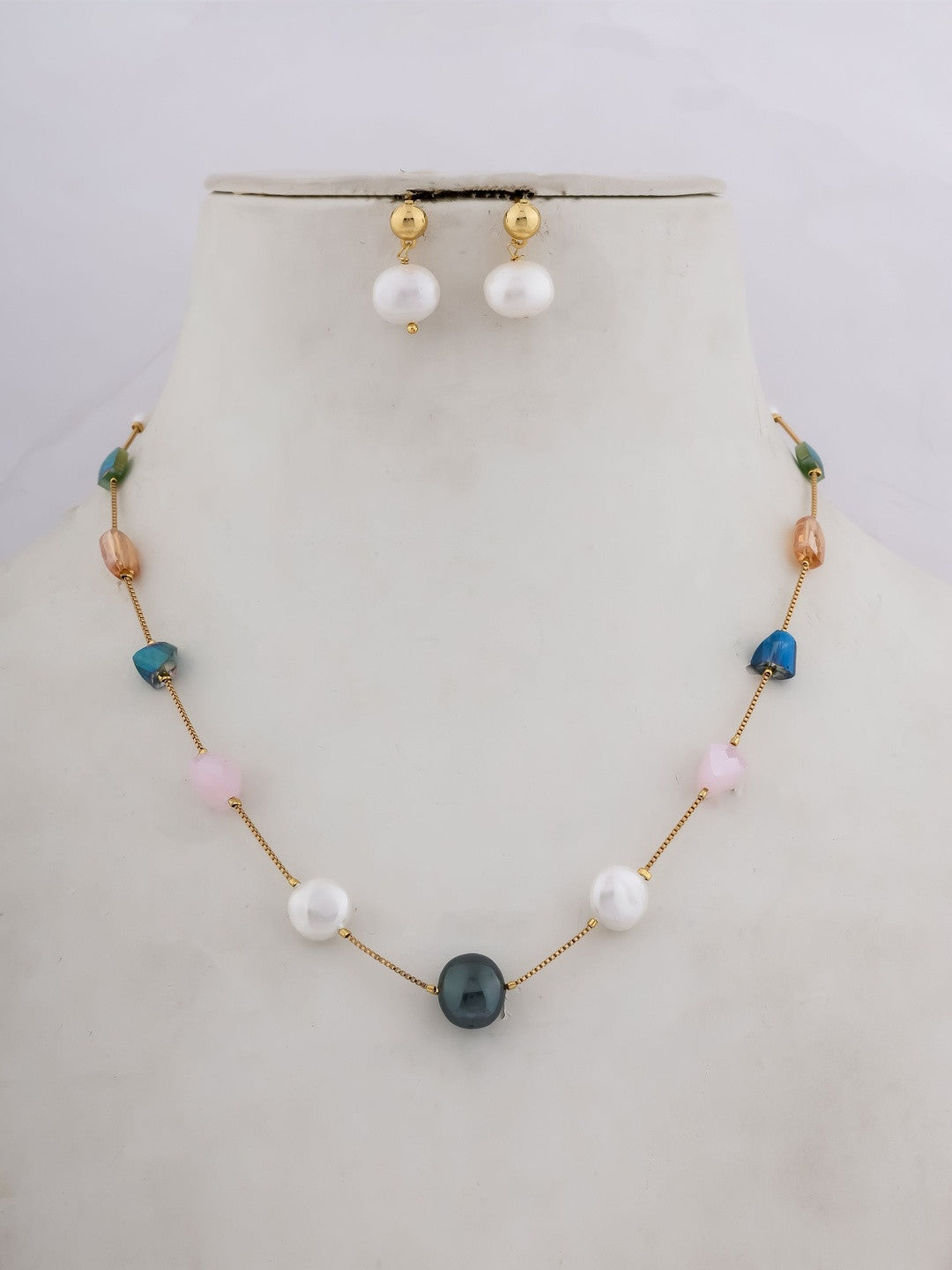 Brass Gold-Plated Necklace – Retail Jewellery – Crystal Embellished