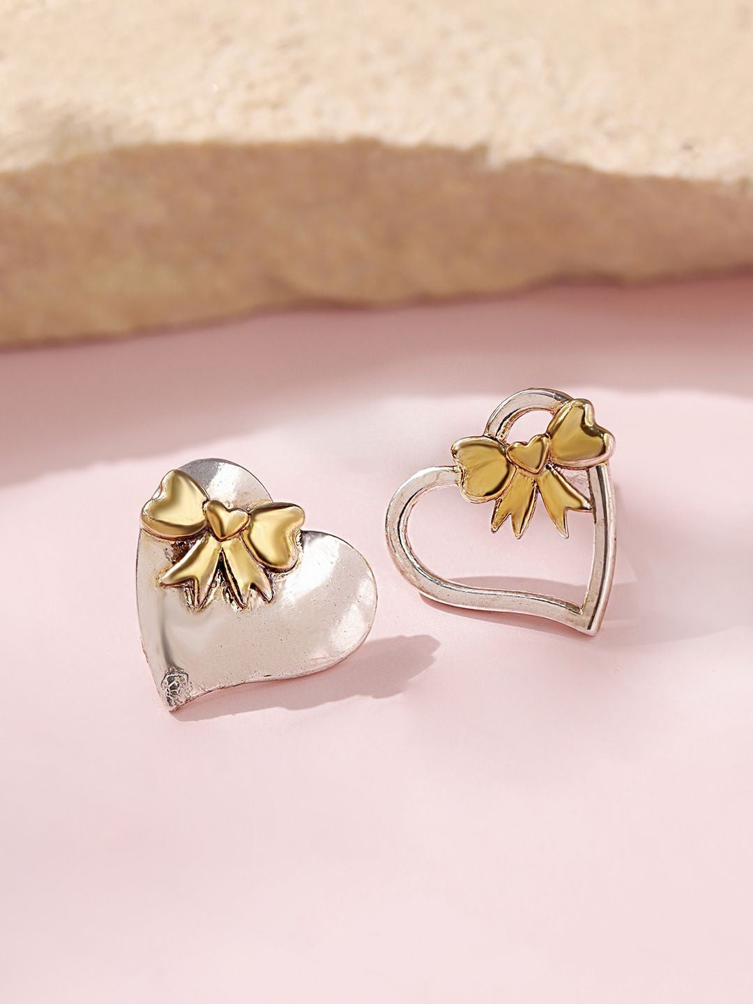 Mismatched Heart Stud Earrings – Gold-Plated – 16x10mm