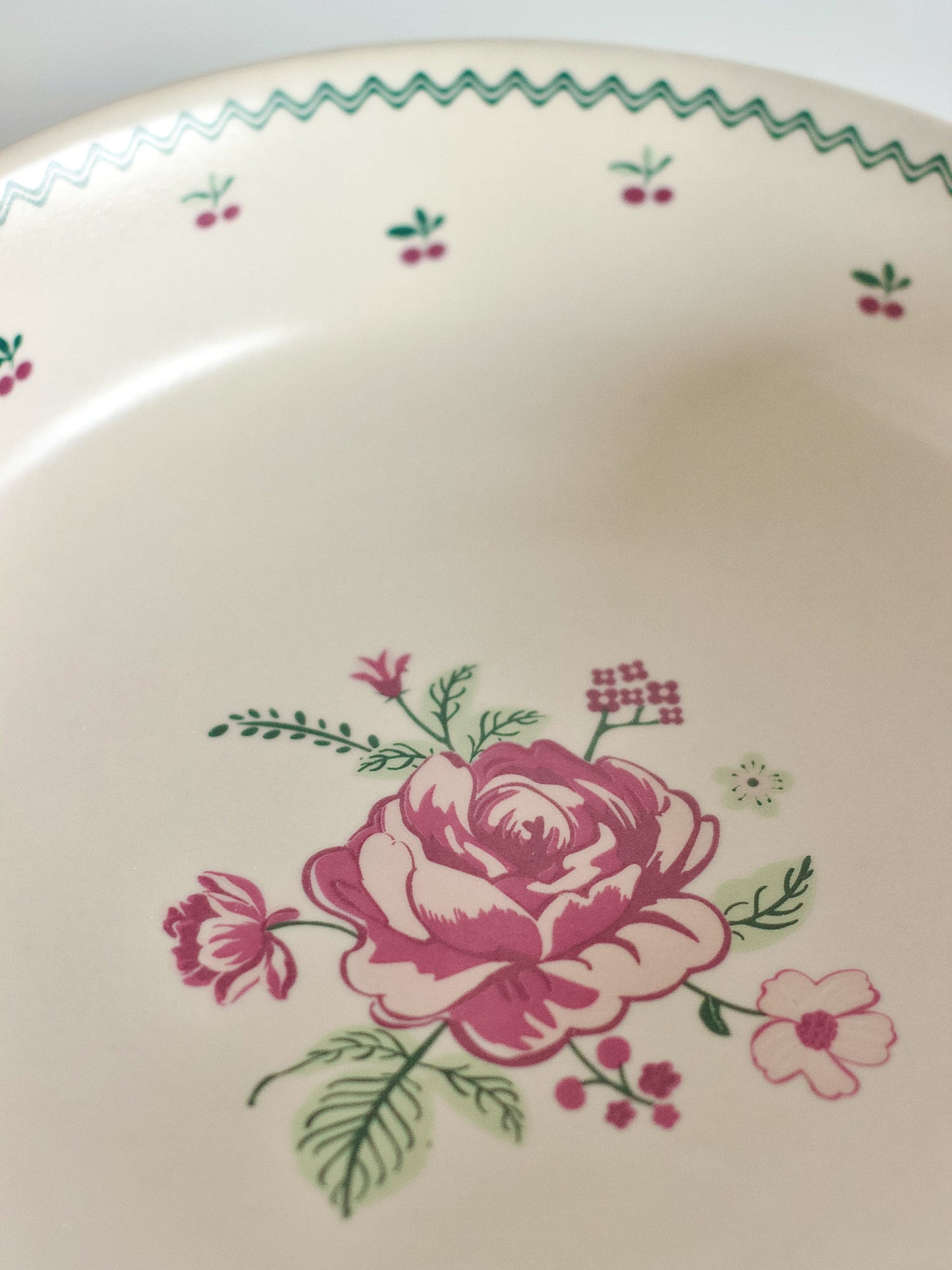 Bloomsberry Ceramic Pasta Bowl 18.5 cm