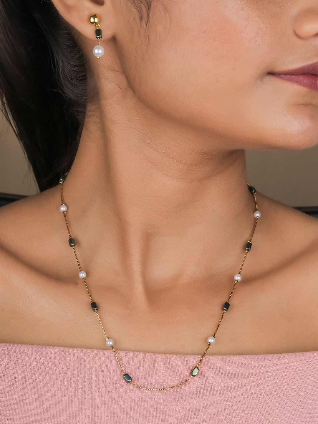 Brass Gold-Plated Necklace – Link Chain Necklace – Crystal Embellished Brass