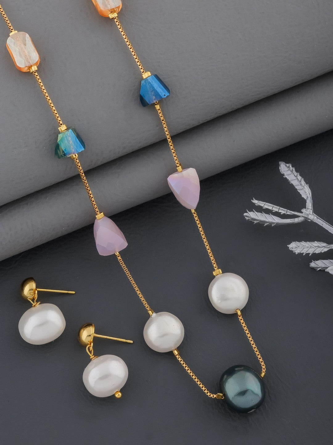 Brass Gold-Plated Necklace – Retail Jewellery – Crystal Embellished