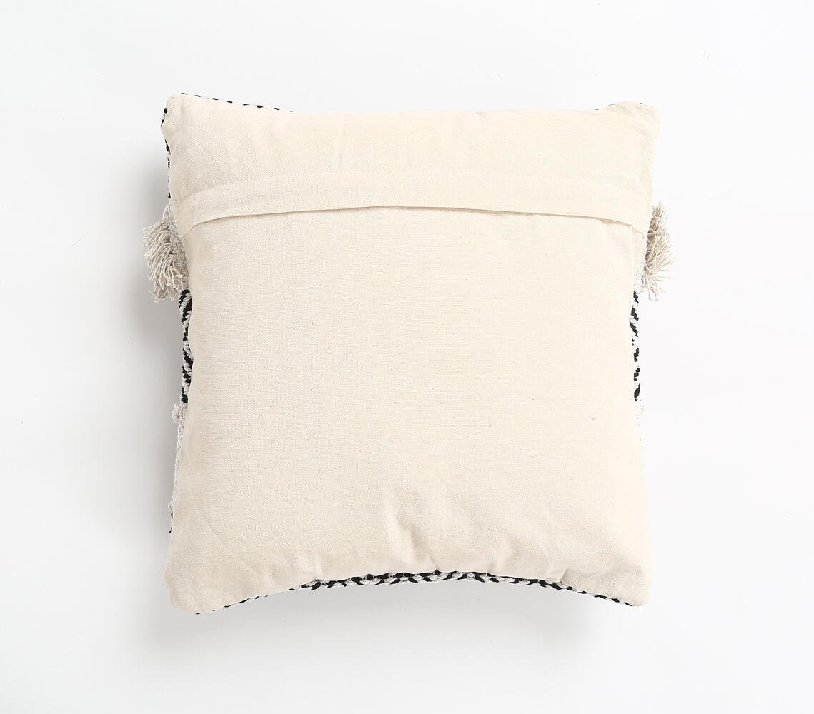 Tufted & Fringed Cotton cushion cover