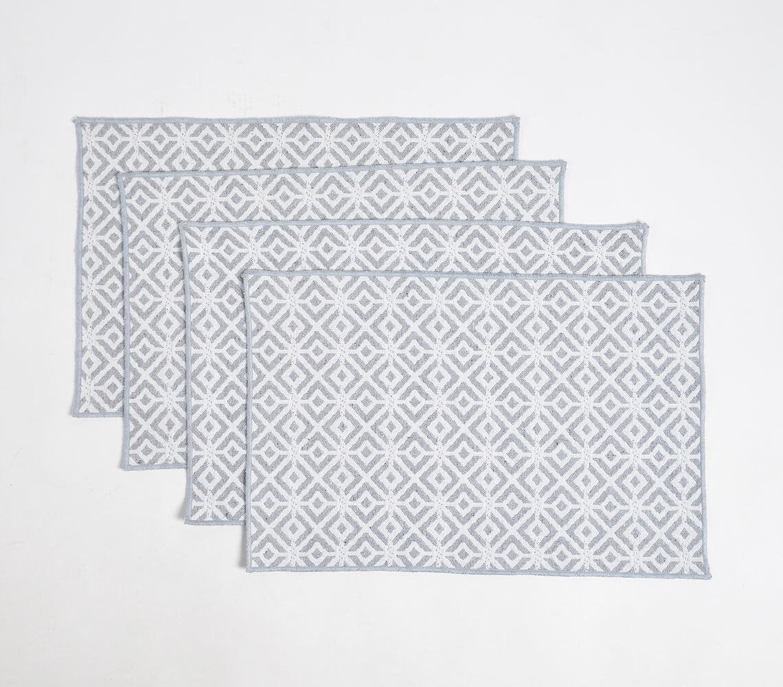 Geweven grijze op witte diamantplacemats (set van 4)