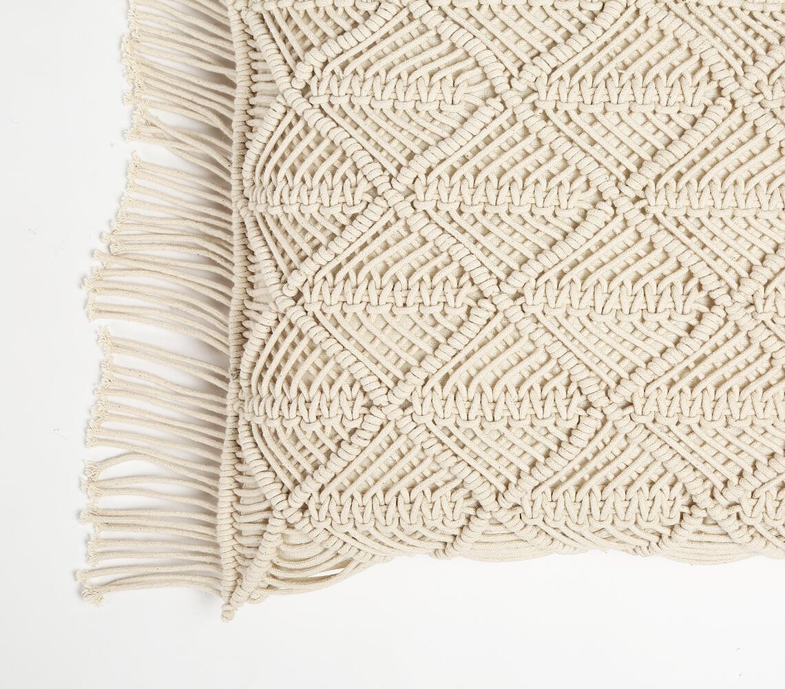 Macrame omzoomde katoenen kussenhoes