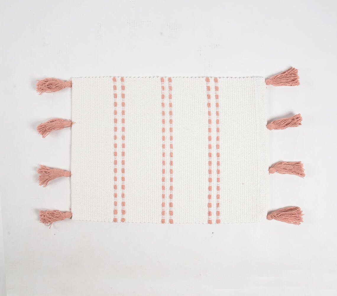 Handwoven Cotton Minimal Peach Tasseled Placemats (Set of 4)