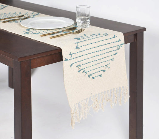 Minimal Diamond Patterned Cotton Table Runner