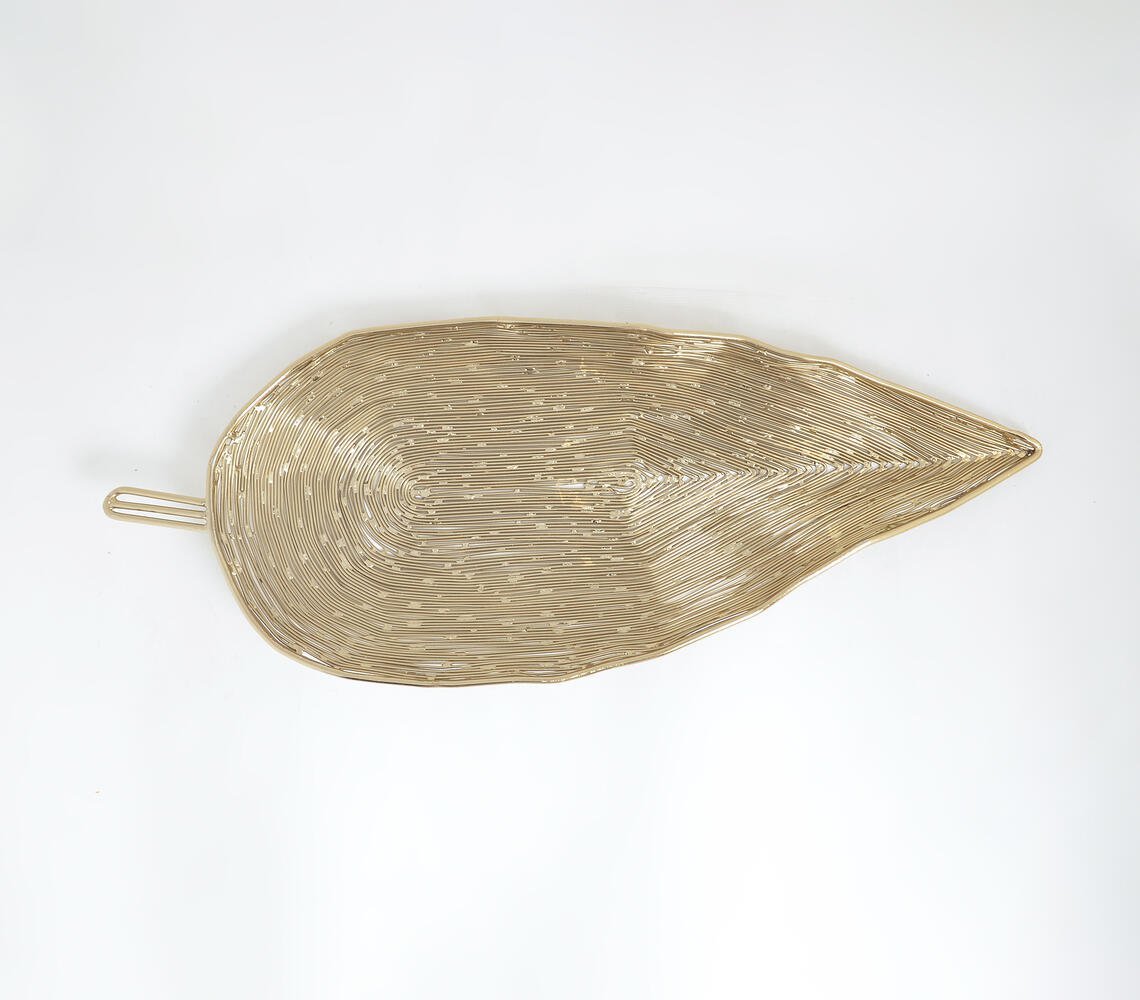 Handcrafted Banyan Leaf Structured Serving Tray