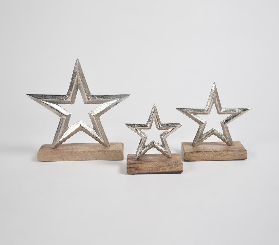 Iron Stars With Light Burnt Wooden Base (Set of 3)