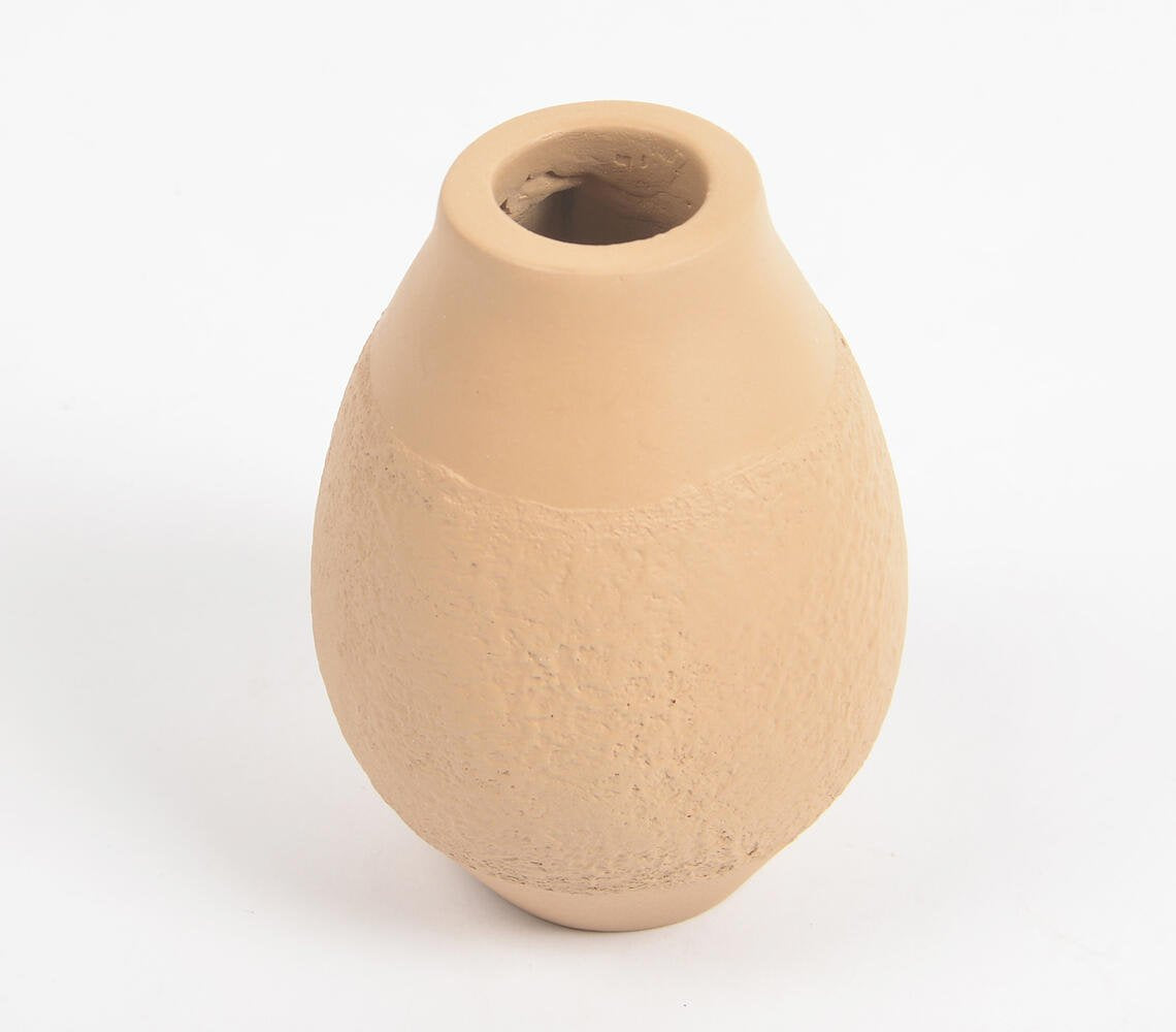 Moulded Wheaten Ecomix Vase