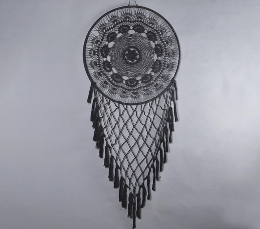 Monotone Crochet Dreamcatcher